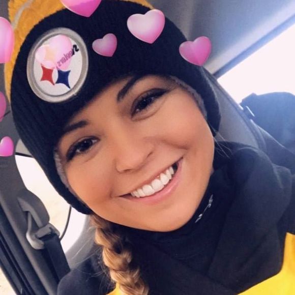 Meet your Posher, Taylor - Picture 1 of 1